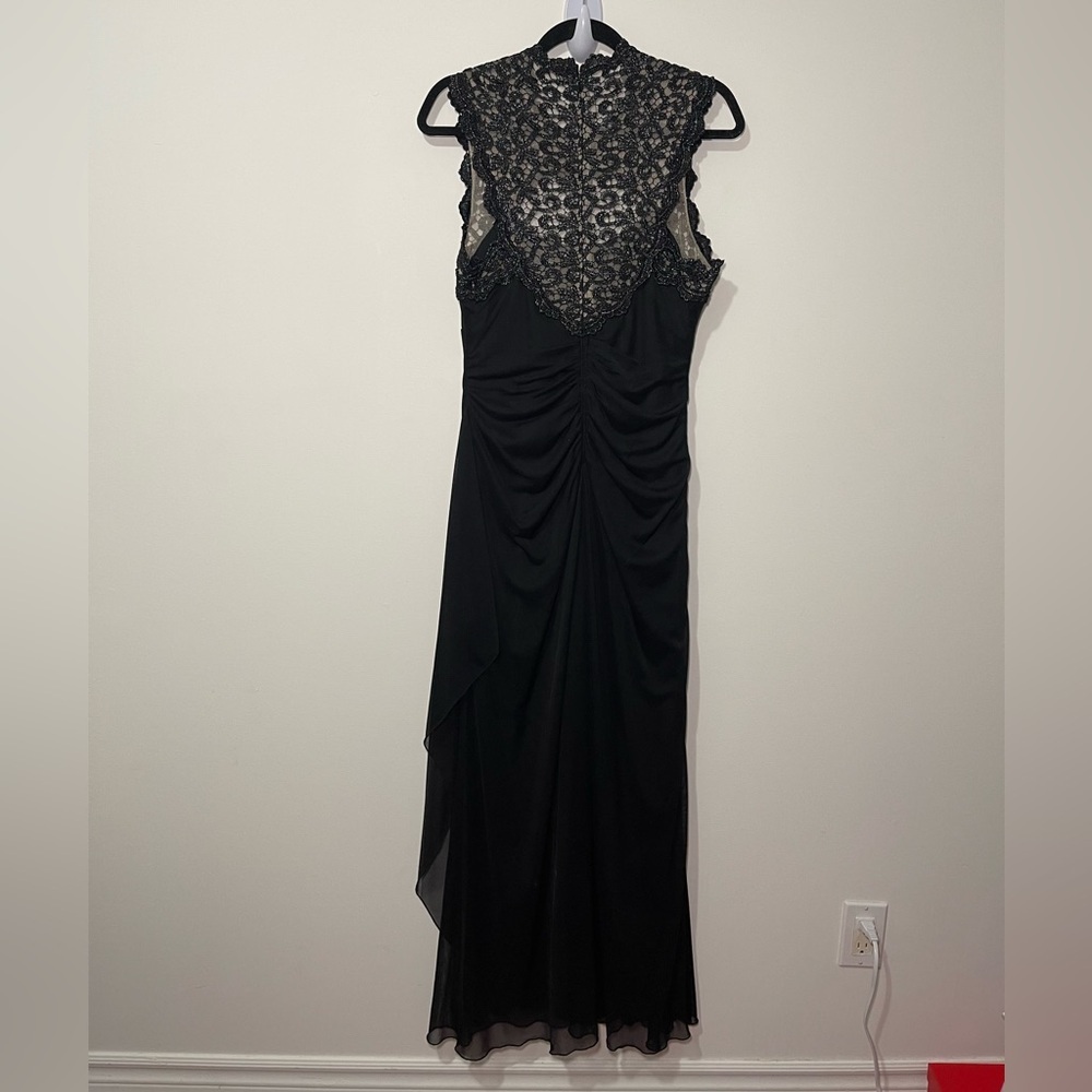 Xscape Women’s Black Lace-Top Maxi Ruched Evening Gown Dress in 12 - Picture 8 of 10